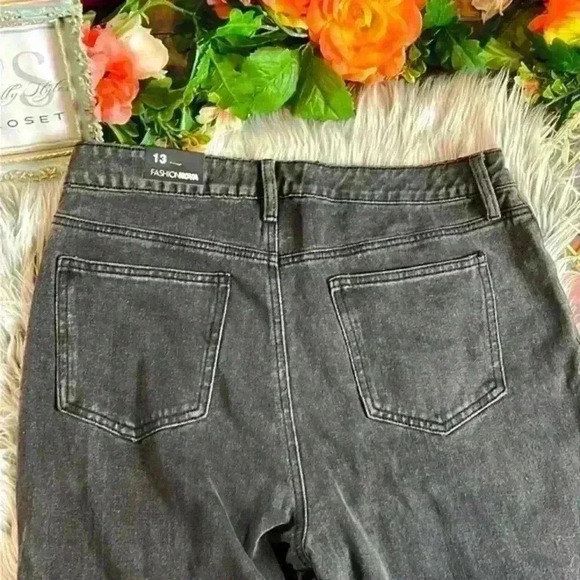 Fashion Nova Black Tall Get It Straight Slouch Fit Jeans, 13 - Picture 9 of 9